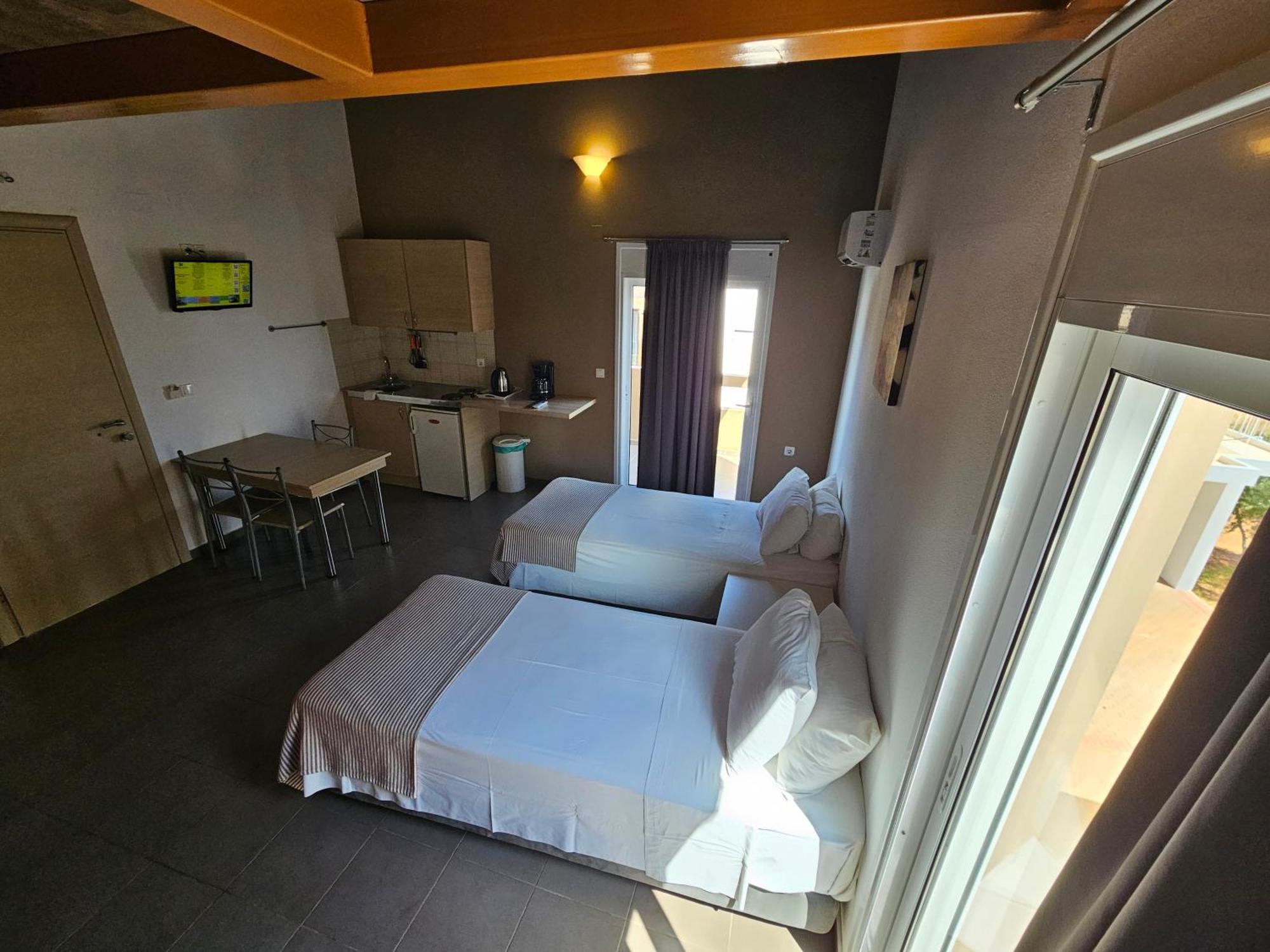 Elounda Sunrise Apartments Extérieur photo