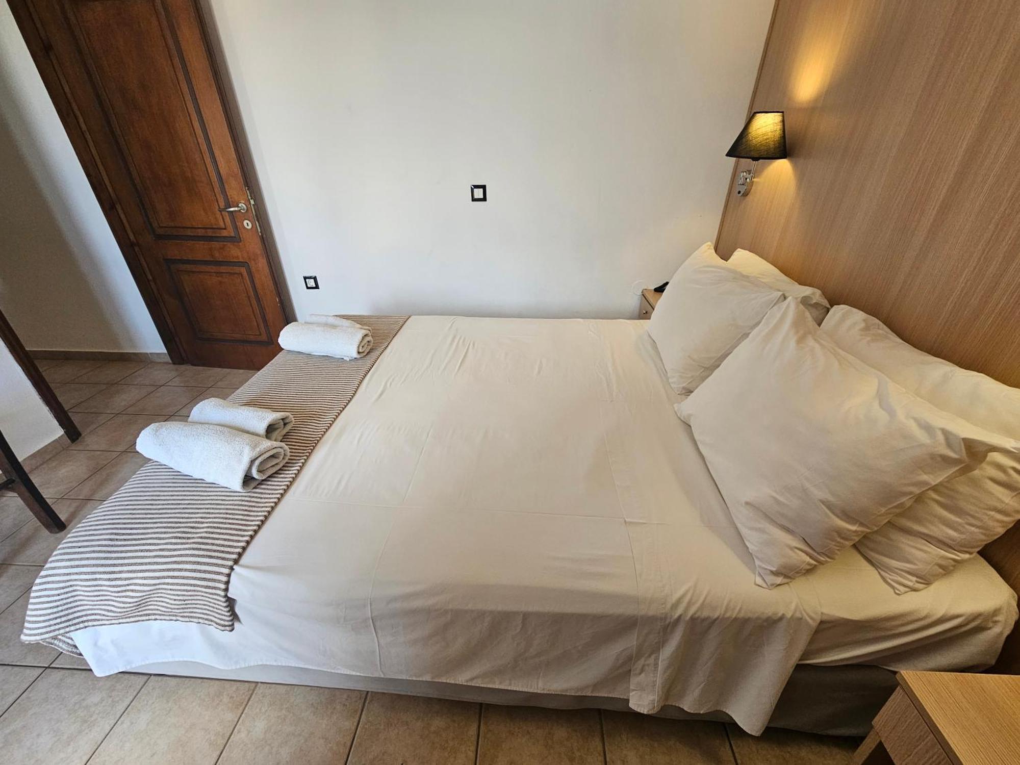 Elounda Sunrise Apartments Extérieur photo